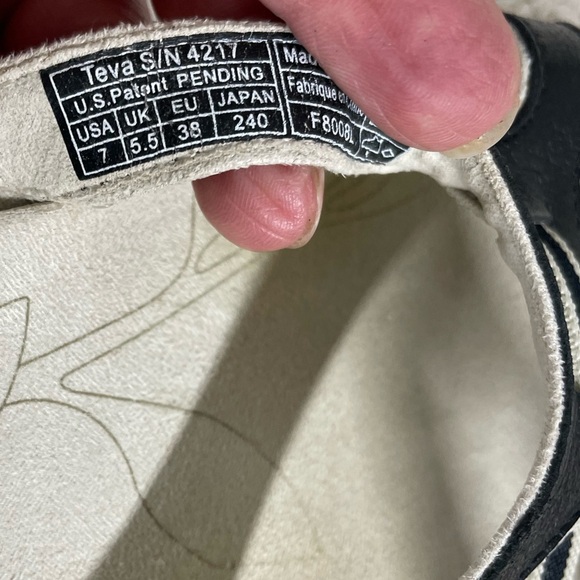Teva sandals size 7 - Picture 4 of 4